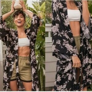 SPIRITUAL GANGSTER Maya Floral Kimono Robe, Size One Size